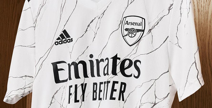 Tốt hơn? Bộ đồ đá banh sân khách 20-21 đơn sắc của Arsenal