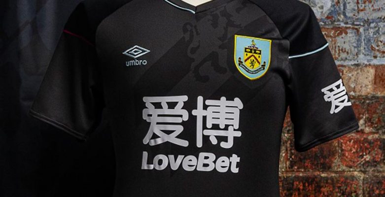 Burnley 20-21 Away Kit được tiết lộ