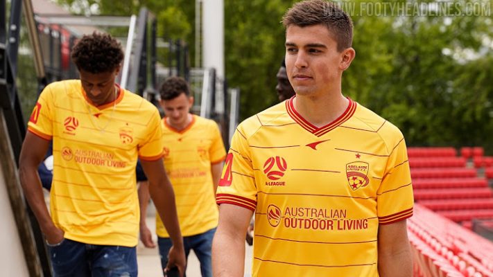 Adelaide United 20-21 Away Kit được phát hành