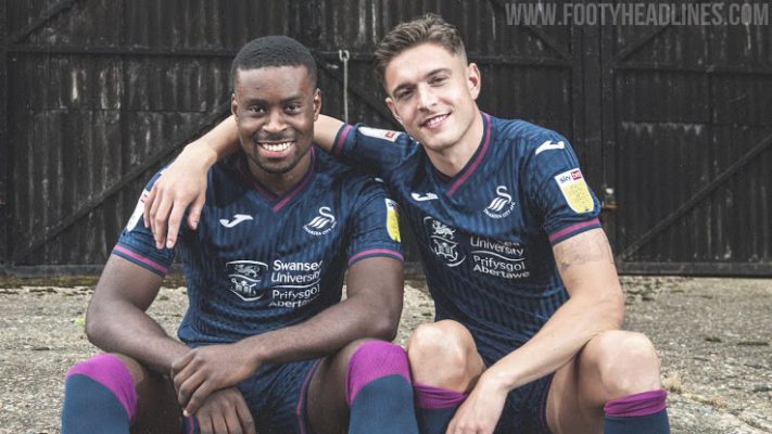 Swansea City 20-21 bộ thứ ba được phát hành
