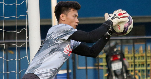 Cầu thủ tập luyện như thế nào trước ngày V.League 2021 trở lại?