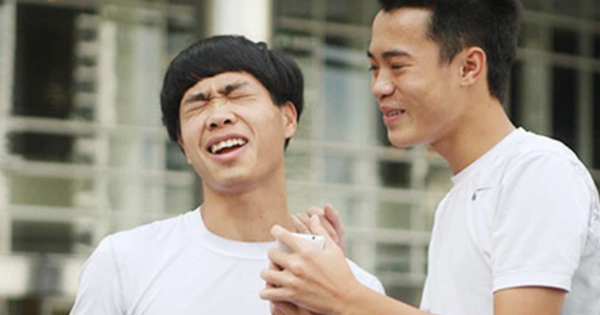 "Đôi lúc mệt mỏi, tôi cũng chỉ biết chia sẻ với Công Phượng"
