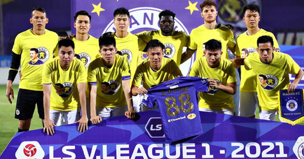 CLB Hà Nội có hành động đẹp với Hùng Dũng, khích lệ tinh thần trước trận đấu với Hồng Lĩnh Hà Tĩnh