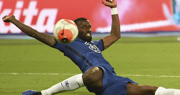 Rudiger ẩu đả với Kepa sau trận thua thảm họa của Chelsea