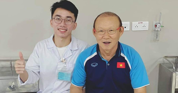 HLV Park Hang-seo được tiêm vaccine Covid-19 sáng nay