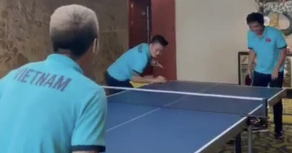 "Chân đã khéo tay còn khéo hơn"