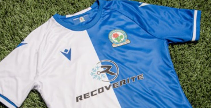 Bộ dụng cụ nhà Blackburn Rovers 21-22 được tiết lộ
