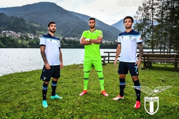 Lazio 21-22 Away Kit được phát hành