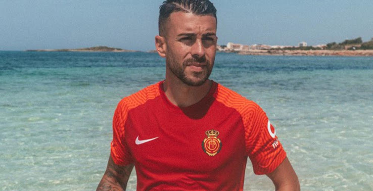 No More Umbro - Nike RCD Mallorca 21-22 Home Kit được phát hành