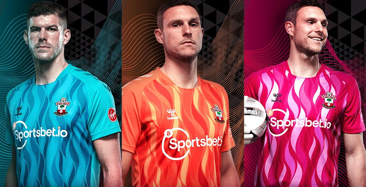 Southampton 21-22 bộ dụng cụ thủ môn được phát hành