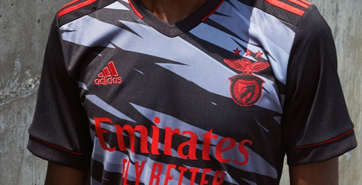 Benfica 21-22 Kit thứ ba được phát hành