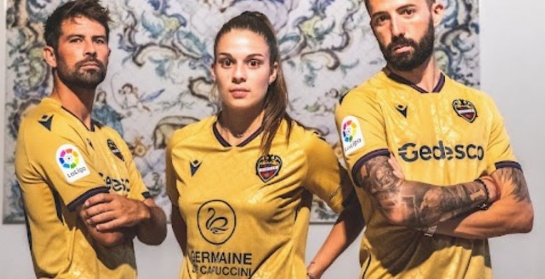 Levante 21-22 Kit thứ ba được phát hành